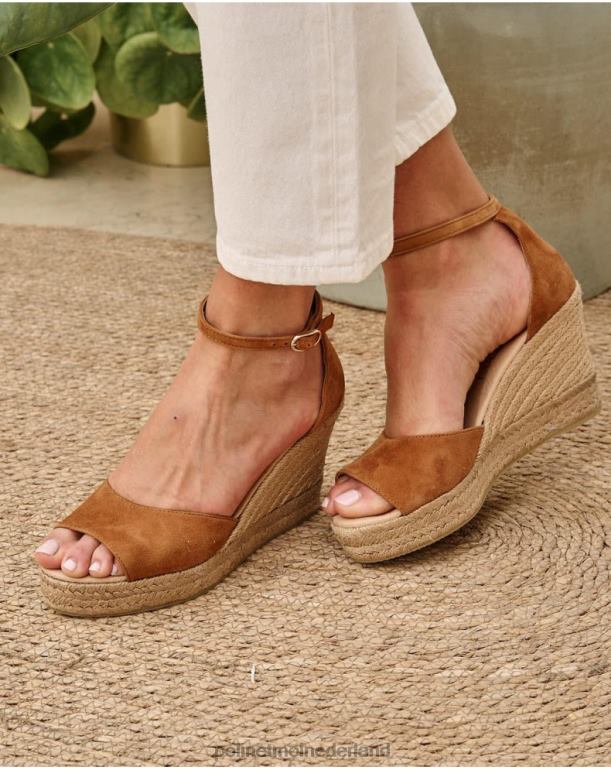 nl Polin et moi sandaal sleehak liliya taupe JD28V408 schoenen